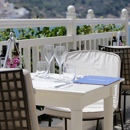 Skopelos Village Hotel ภายนอก รูปภาพ