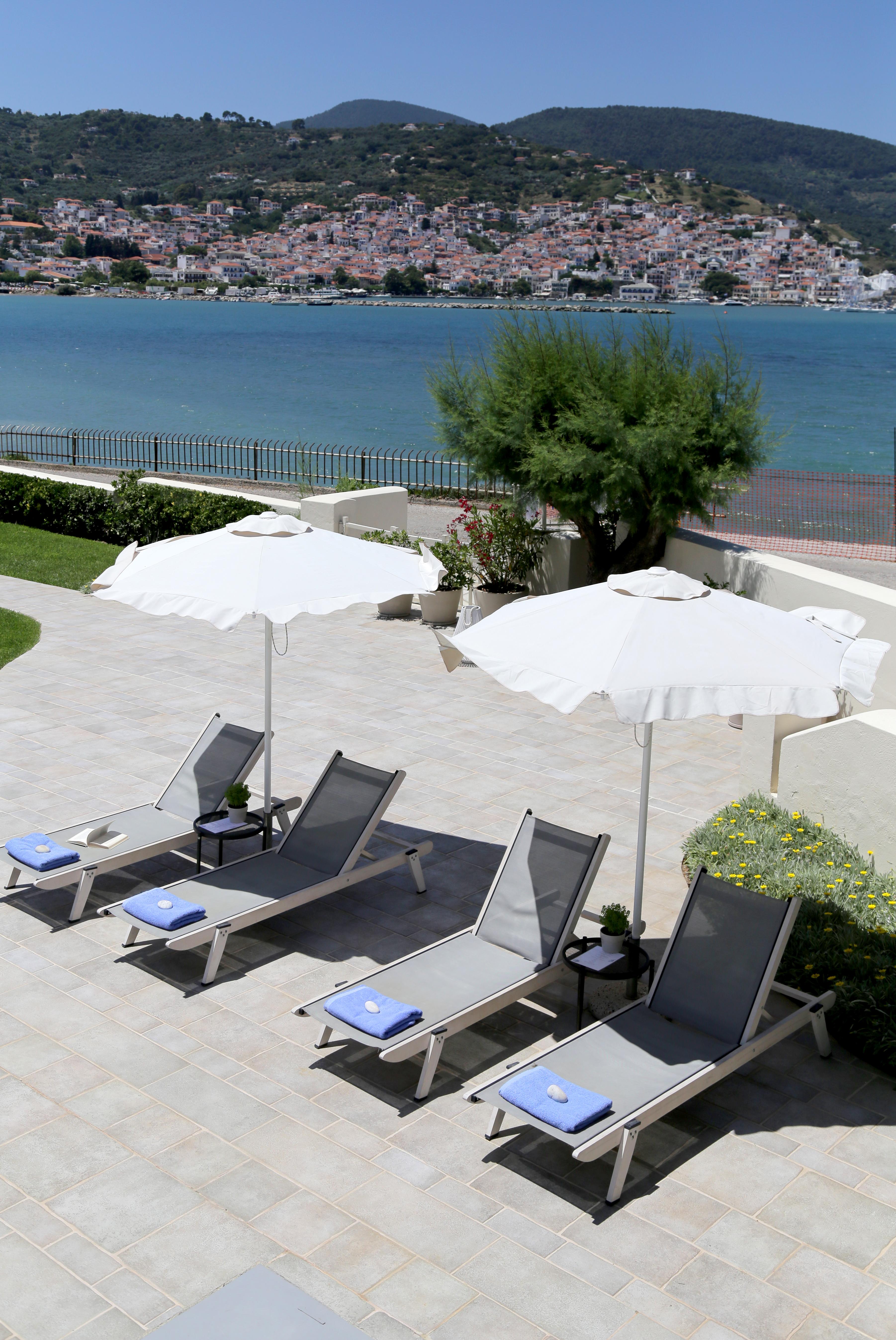 Skopelos Village Hotel ภายนอก รูปภาพ