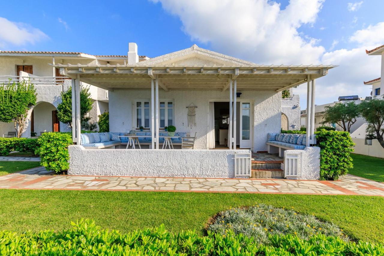 Skopelos Village Hotel ภายนอก รูปภาพ
