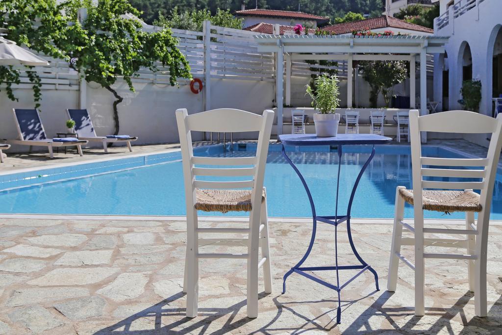Skopelos Village Hotel ภายนอก รูปภาพ